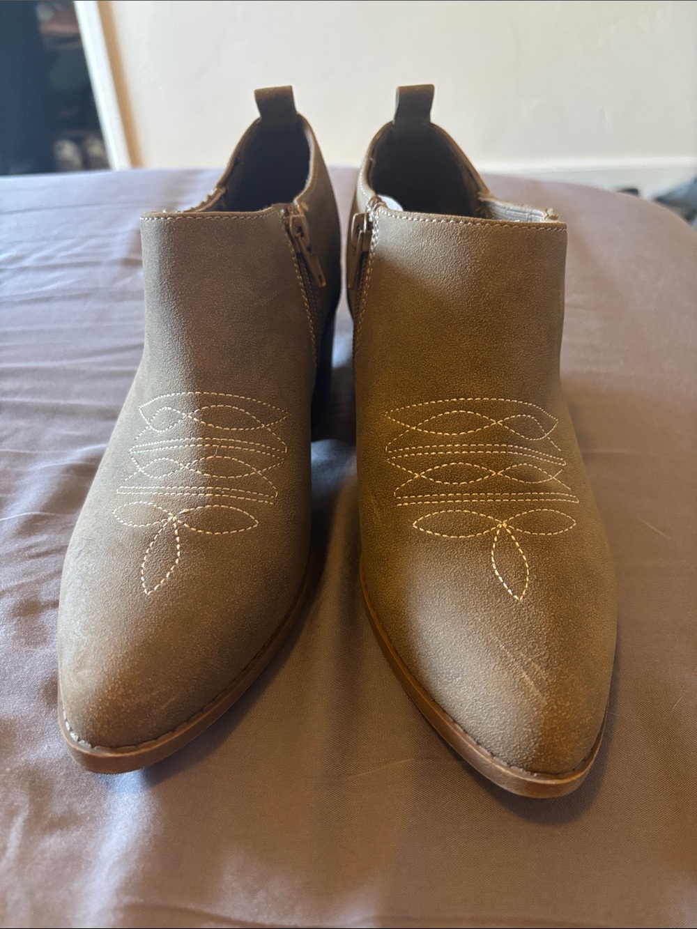 Jellypop western cowboy ankle boot zip beige taupe women’s 8.5